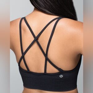 Lululemon Seamlessly Plunge Bra